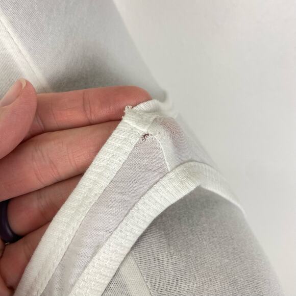 Left of Center Anthropologie | NWT Alamere Blue Abstract White Cotton Tank - Picture 9 of 12